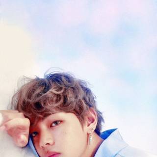 Kim Taehyung iPhone wallpaper