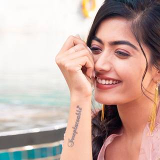 Rashmika Mandanna HD desktop wallpaper