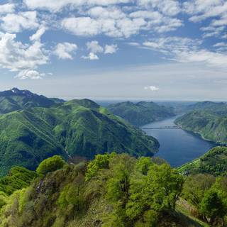 Lugano lake wallpaper