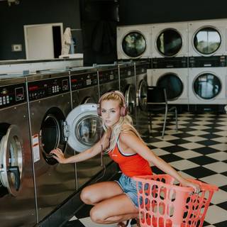 Laundry women​ wallpaper
