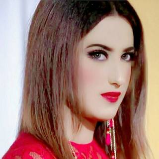 Aalisha Panwar wallpaper