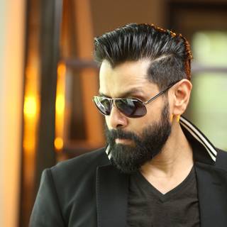 Chiyaan Vikram wallpaper