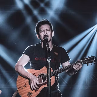 Ariel Noah wallpaper