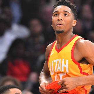 Donovan Mitchell desktop wallpaper