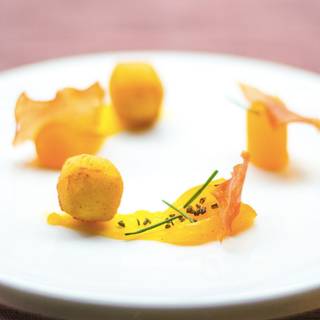 Eggs benedict wallpaper