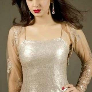 Saba Qamar wallpaper