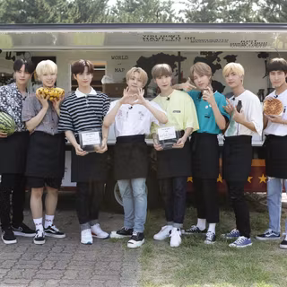 Oneus desktop wallpaper