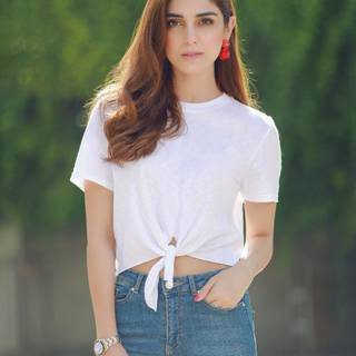 Maya Ali wallpaper