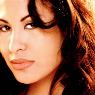 Selena Q computer wallpaper