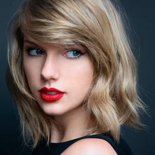 Beautiful girl HD iPhone wallpaper