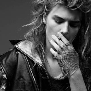 River Phoenix wallpaper