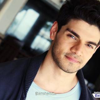 Suraj Pancholi wallpaper
