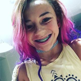 Kayla Davis wallpaper