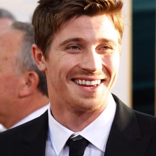 Garrett Hedlund wallpaper