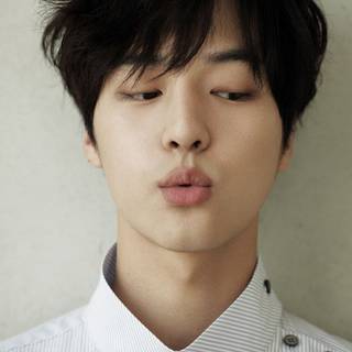 Yang Se-jong wallpaper