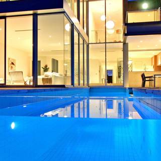 Mansion iPhone wallpaper