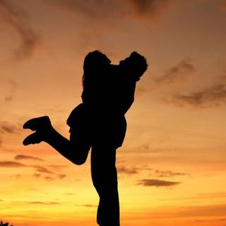 Men women love wallpaper