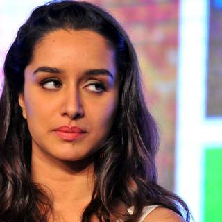 Shraddha Kapoor HD closeup wallpaper