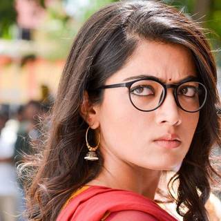 Rashmika Mandanna close up Full HD wallpaper