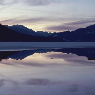 Twilight mountain lake wallpaper