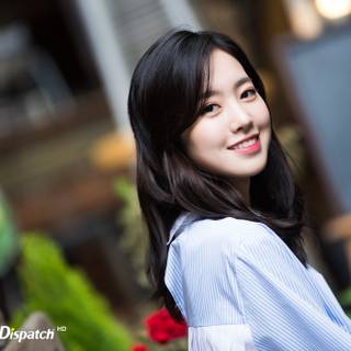 Jin Se-yeon wallpaper