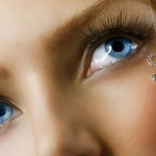 Girl blue eye close up HD wallpaper