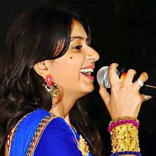 Kinjal Dave wallpaper