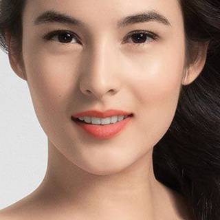 Cute actress for mobile wallpaper