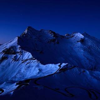 Phone mountain blue wallpaper