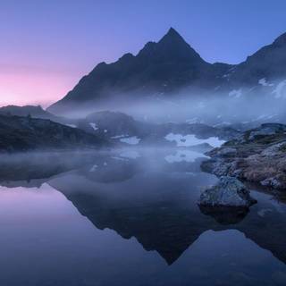 Morning in mountains wallpaper