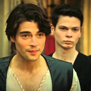 Akın Akınözü wallpaper