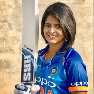 Women work India wallpaper