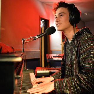 Jacob Collier wallpaper