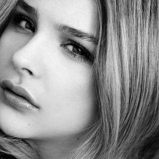 Actress face close up HD photos wallpaper