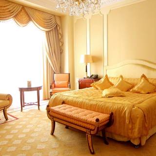 Hotel room wallpaper