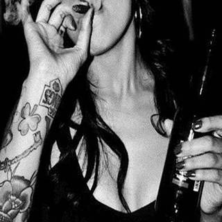 Smoking ladies wallpaper