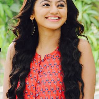 Helly Shah wallpaper