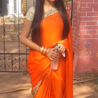 Helly Shah wallpaper