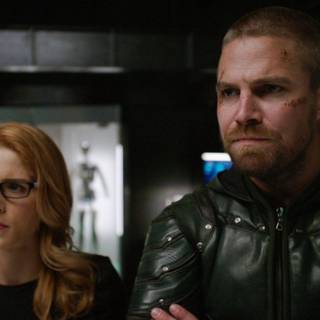 Felicity Smoak wallpaper