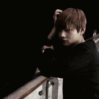 Taehyung sad aesthetic wallpaper