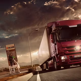 Mercedes Benz Truck wallpaper