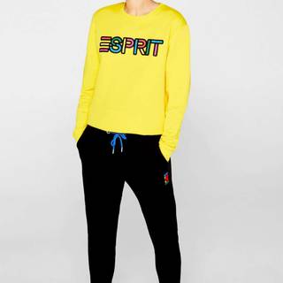 Tracksuit designs wallpaper