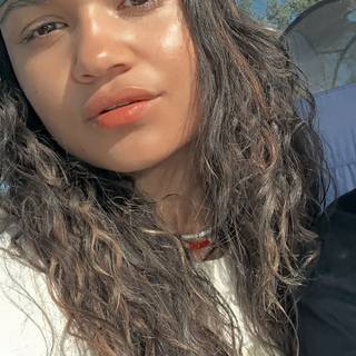 Madison Bailey wallpaper