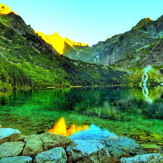 Green mountain wallpaper