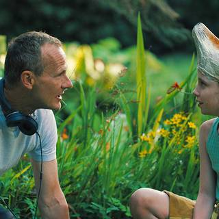 Dixie Egerickx The Secret Garden HD wallpaper