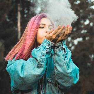 Girl smoking 4k wallpaper