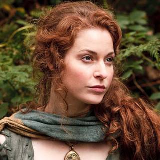 Esmé Bianco wallpaper