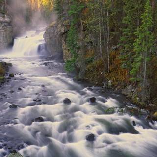 Rushing river wallpaper