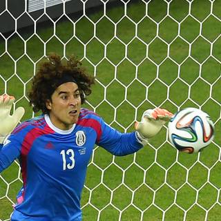Memo Ochoa wallpaper