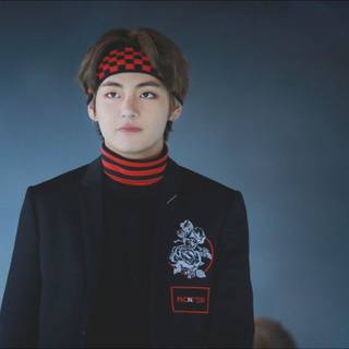 BTS V computer wallpaper